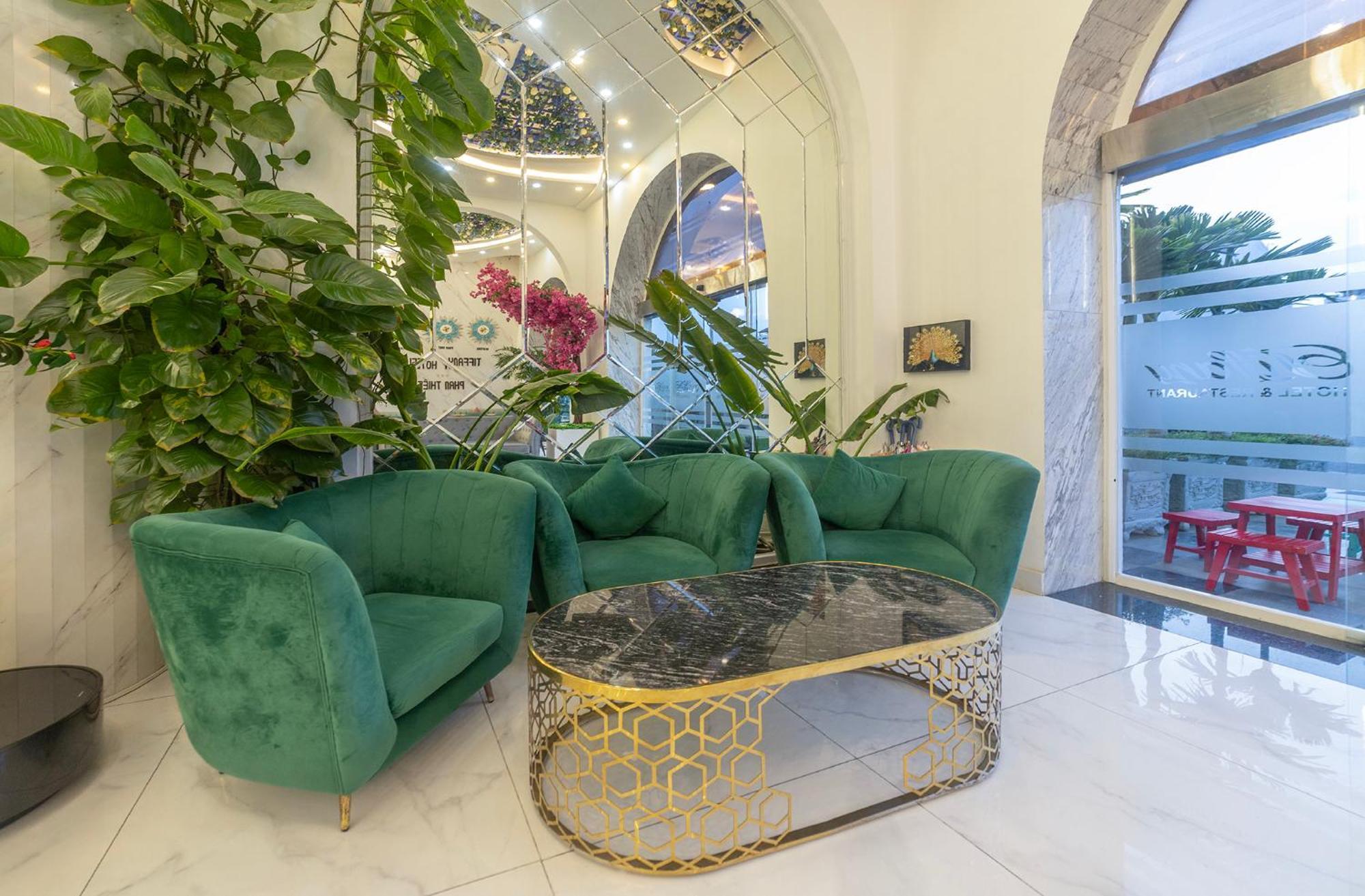 Tiffany Hotel & Restaurant Phan Thiết Extérieur photo
