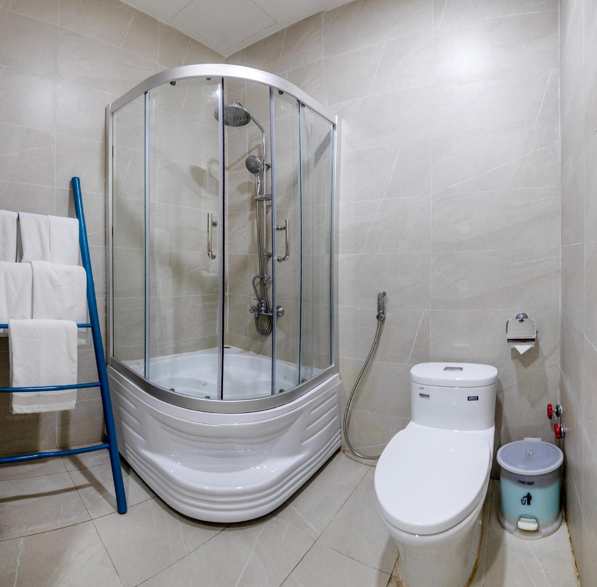 Tiffany Hotel & Restaurant Phan Thiết Extérieur photo