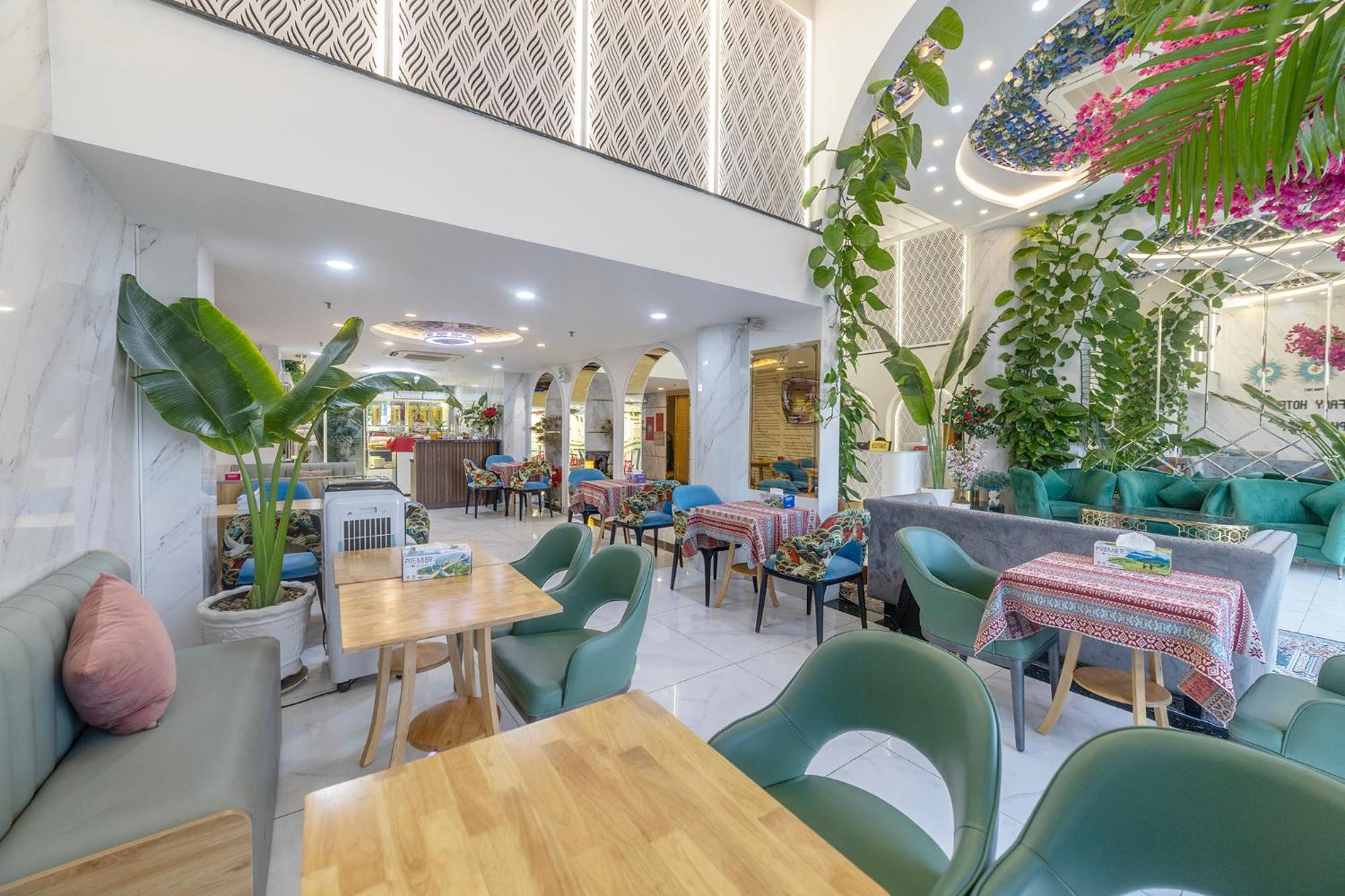 Tiffany Hotel & Restaurant Phan Thiết Extérieur photo